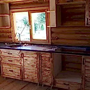 Odundan yapılmış üzeri galaks granit mutfak görseli