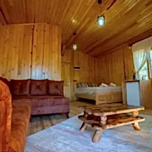 Kiremit koltukları lambriden iç salon