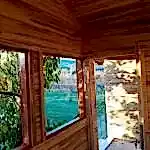 Kapalı balkon olarak kullanılan bölüm