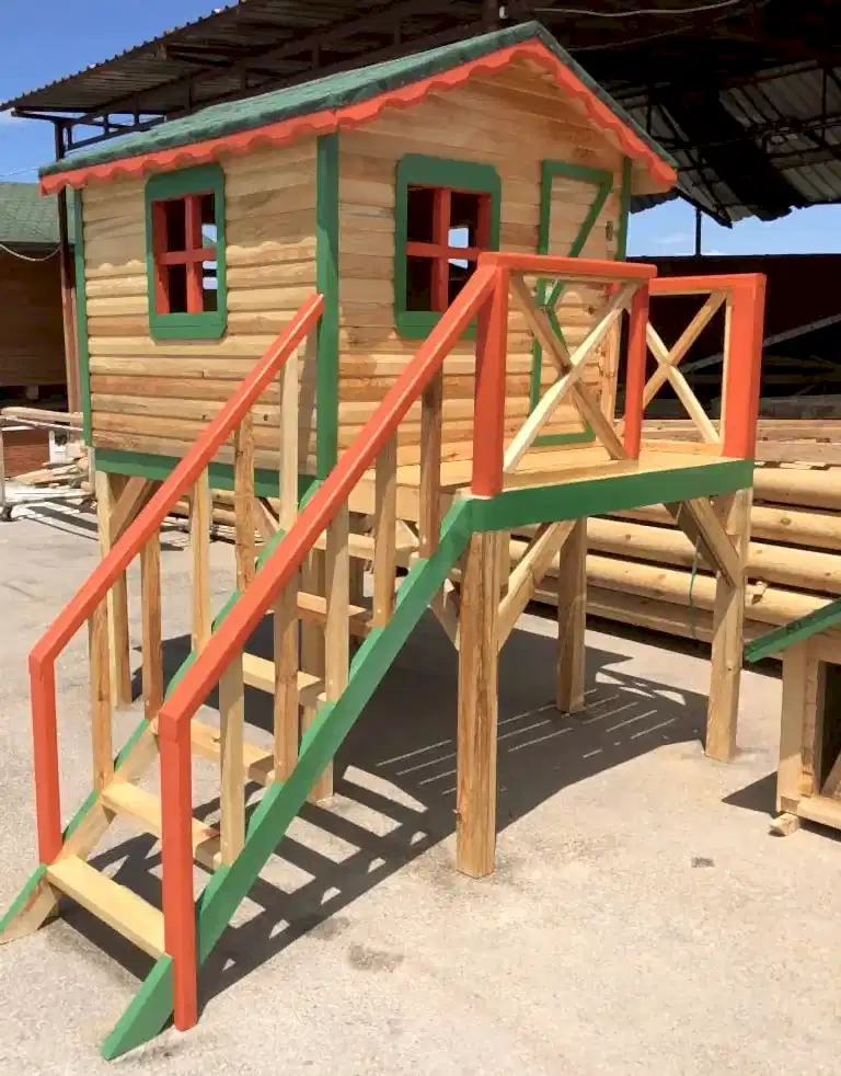 Ahşap Oyun Evi